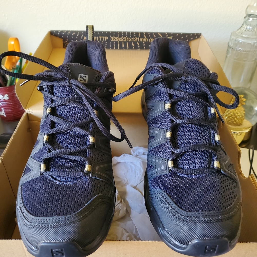 Mens shoes